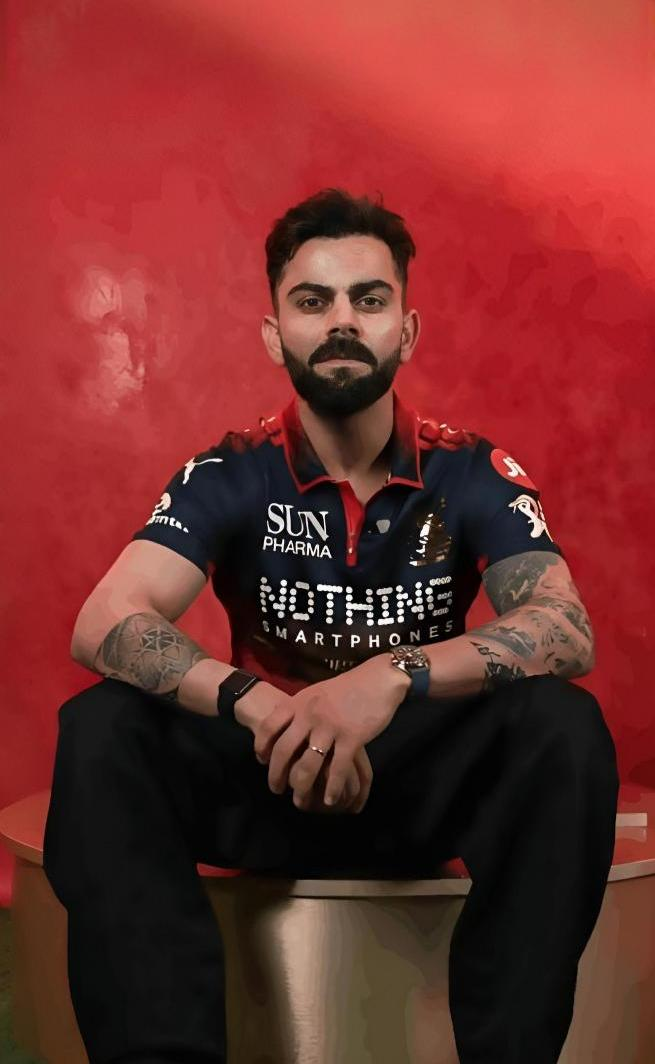 King Virat Kohli in RCB Jersey - 18